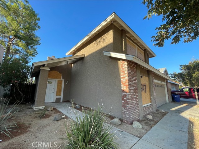 Detail Gallery Image 3 of 31 For 647 E Jenner St, Lancaster,  CA 93535 - 3 Beds | 2/1 Baths