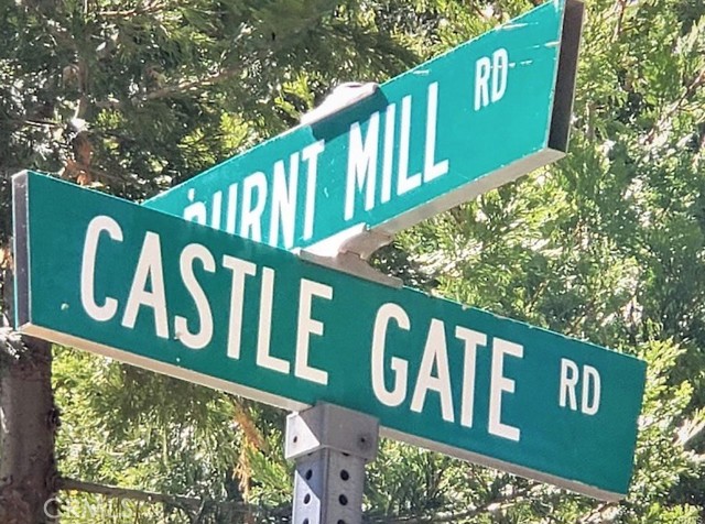 330 Castle Gate, Lake Arrowhead, CA 92352