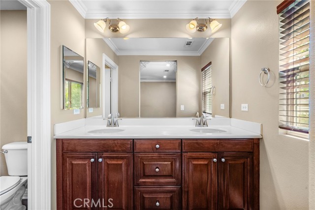 19539 Laroda, Saugus CA: https://media.crmls.org/medias/2f3aa561-7d3a-41f4-b5eb-debfdabe57d2.jpg