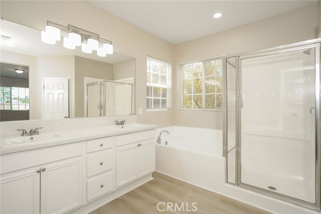 Detail Gallery Image 7 of 16 For 38725 Ambiente Ct, Palmdale,  CA 93552 - 4 Beds | 2/1 Baths