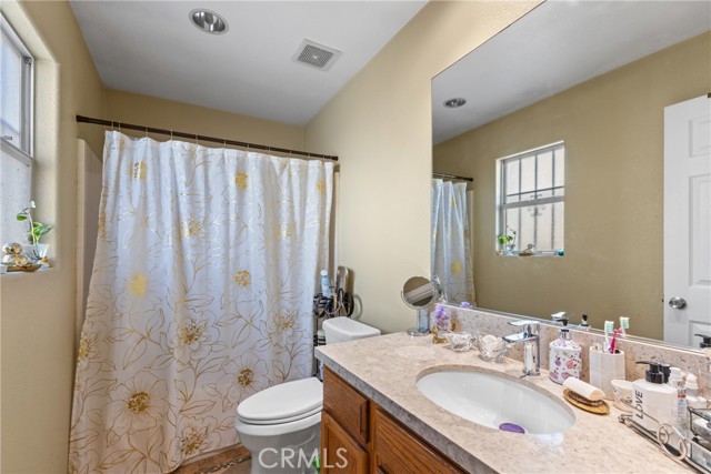 Detail Gallery Image 13 of 33 For 13445 Quinta Way, Desert Hot Springs,  CA 92240 - 3 Beds | 2 Baths