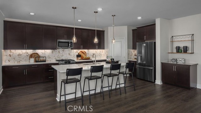 Detail Gallery Image 4 of 16 For 9551 Silverstein Dr, Riverside,  CA 92508 - 5 Beds | 3 Baths