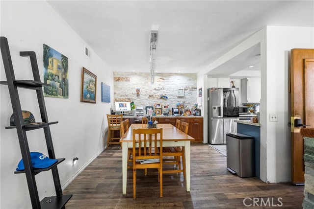 Detail Gallery Image 6 of 26 For 16512 Blackbeard Ln #200,  Huntington Beach,  CA 92649 - 3 Beds | 2 Baths