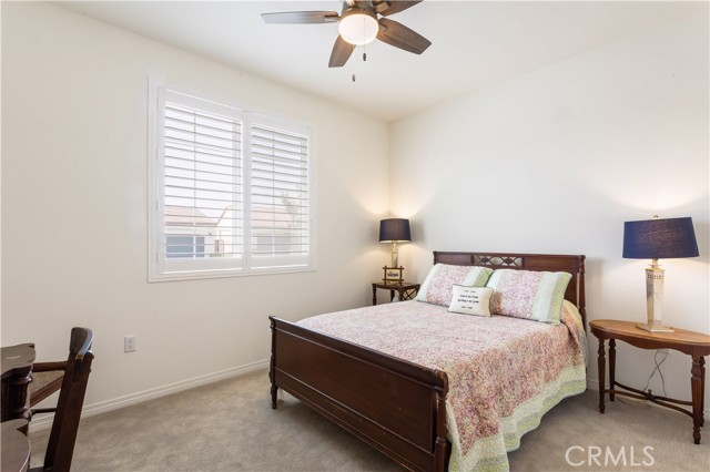 4071 E Amigos Privado, Ontario CA: https://media.crmls.org/medias/2f3d48b5-1300-44d1-b44a-ef7add1bb81b.jpg