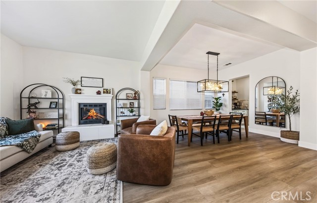 Detail Gallery Image 6 of 31 For 34215 Pinehurst, Yucaipa,  CA 92399 - 4 Beds | 2/1 Baths