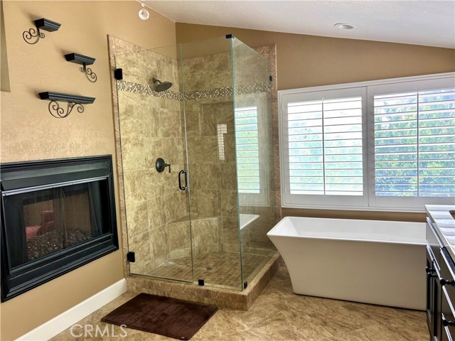 7440 Apple Blossom Court, Highland CA: https://media.crmls.org/medias/2f3f8472-829d-4586-9b48-beb97c920c7c.jpg