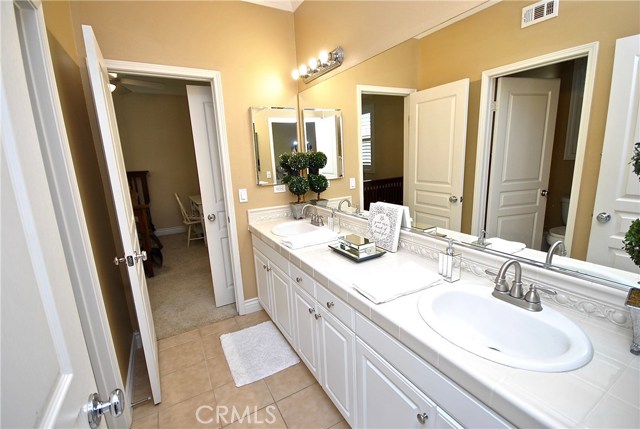 Jack and Jill Bathroom with Dual Vanity