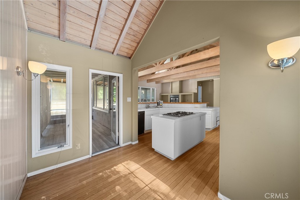 MLS #OC25250415 image #15