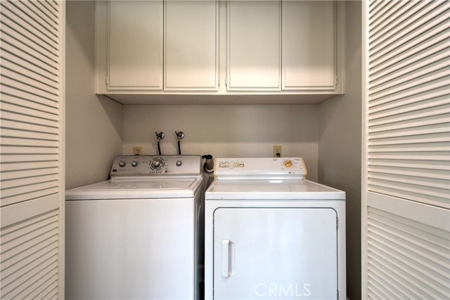 60 Greenmoor, Irvine CA: https://media.crmls.org/medias/2f426315-2592-4d3b-82a1-9544dda405a6.jpg