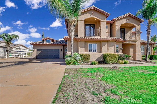 Detail Gallery Image 3 of 75 For 18614 Glass Mountain Dr, Riverside,  CA 92504 - 4 Beds | 3/1 Baths