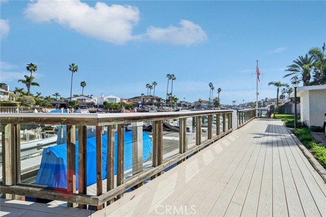 Detail Gallery Image 3 of 47 For 4453 W Coast, Newport Beach,  CA 92663 - 3 Beds | 2/1 Baths