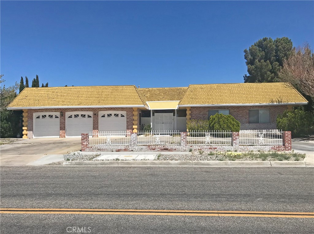 27375 Lakeview Drive