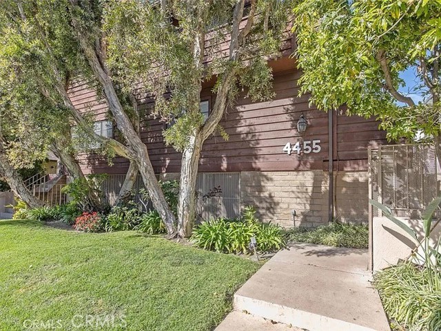 4455 Fulton Avenue, Sherman Oaks CA: https://media.crmls.org/medias/2f460559-575a-4916-a690-15a5572f34f1.jpg
