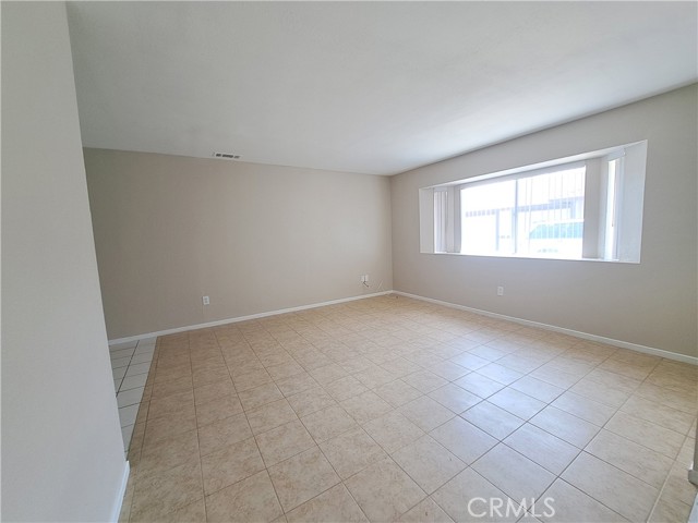 Detail Gallery Image 4 of 14 For 12222 Kiowa Rd #1,  Apple Valley,  CA 92308 - 2 Beds | 1 Baths