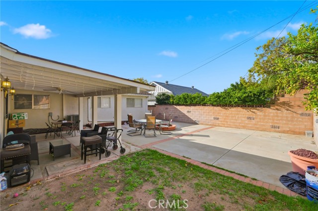 27828 Parkvale, Santa Clarita CA: https://media.crmls.org/medias/2f46b251-7fb1-4edb-ad99-d0b04a73d55f.jpg