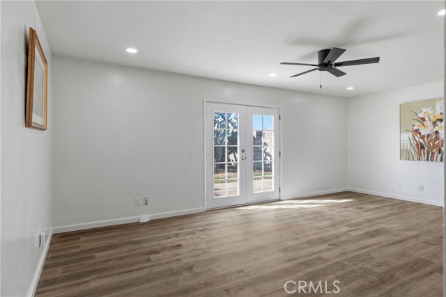 Detail Gallery Image 8 of 42 For 5817 Gary, Bakersfield,  CA 93307 - 3 Beds | 2 Baths