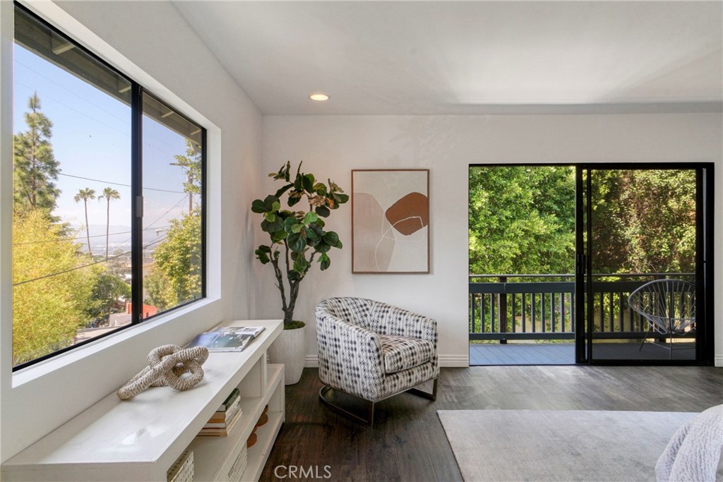 3392 Coy DriveSherman Oaks img 16