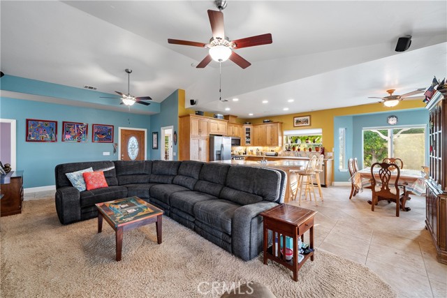 5015 Stagg Hill Place, Paso Robles CA: https://media.crmls.org/medias/2f49243e-f9f3-44cf-95d7-6b5a09f57058.jpg