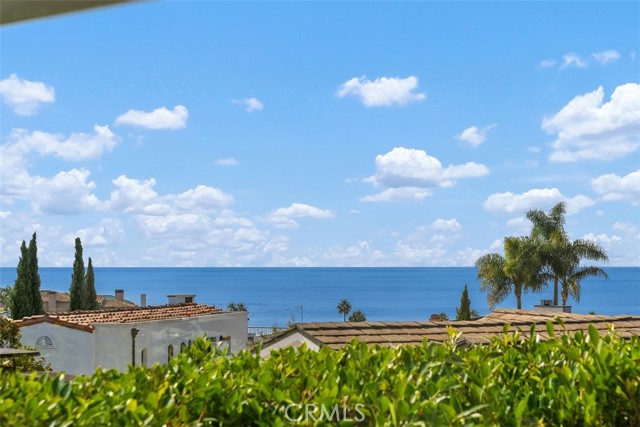 Detail Gallery Image 23 of 48 For 307 Emerald Bay, Laguna Beach,  CA 92651 - 5 Beds | 4/1 Baths