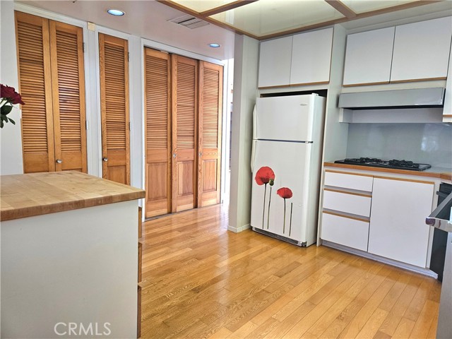 Detail Gallery Image 34 of 40 For 12217 Dorothy St, Los Angeles,  CA 90049 - 4 Beds | 2 Baths