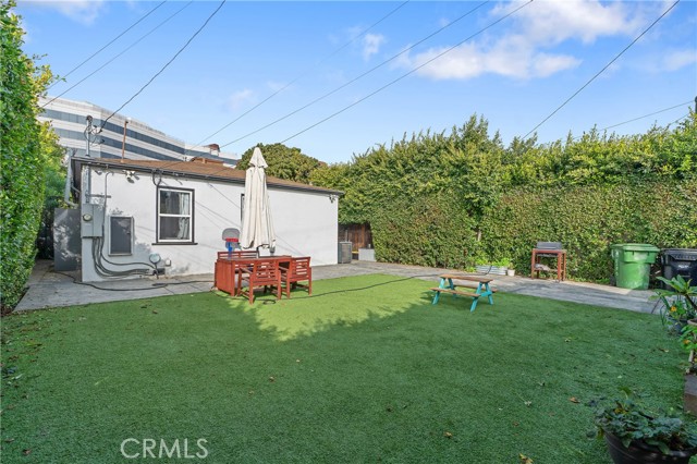 11938 Exposition Boulevard, Los Angeles CA: https://media.crmls.org/medias/2f4a7b46-5525-4bc2-8ff4-62973ab71e01.jpg