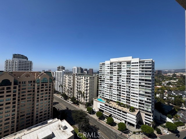 10490 Wilshire Boulevard, Los Angeles CA: https://media.crmls.org/medias/2f4b7733-bb83-4c4c-bcb1-5dda0691cc9d.jpg