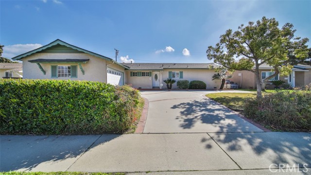 1248 S Shady Glen Dr, Glendora, CA 91740