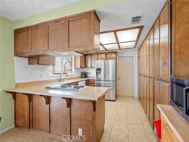 Detail Gallery Image 14 of 35 For 15476 Pahute St, Victorville,  CA 92395 - 3 Beds | 2 Baths