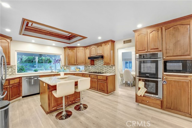 3866 Hunter Crest Court, Moorpark CA: https://media.crmls.org/medias/2f4d4de9-92d7-4d37-a57b-d1033340017a.jpg