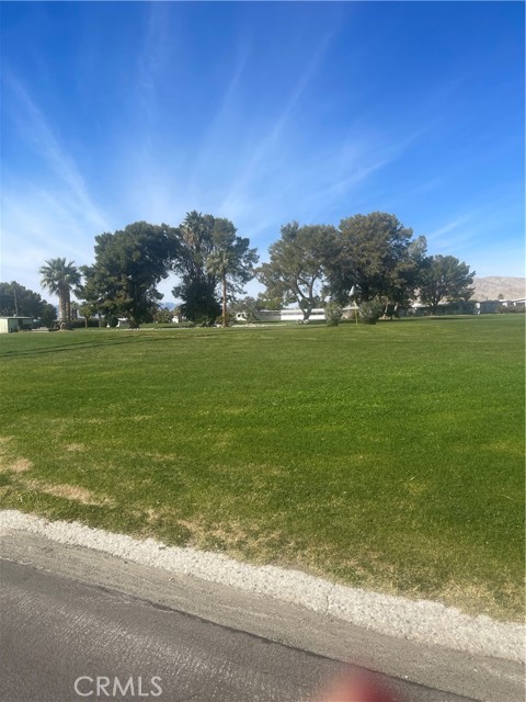 69510 Parkside Drive, Desert Hot Springs CA: https://media.crmls.org/medias/2f4dd71c-fde9-49a2-a3c4-976a1ea07180.jpg