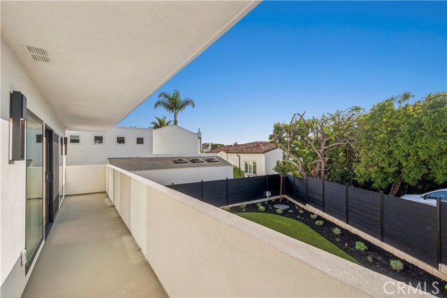 Detail Gallery Image 12 of 39 For 403 Serra Drive, Corona Del Mar,  CA 92625 - 3 Beds | 2/1 Baths