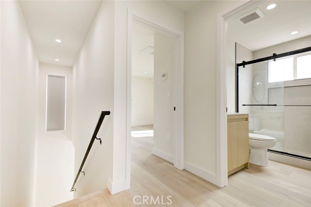 Detail Gallery Image 13 of 23 For 1070 Allen #D,  Glendale,  CA 91201 - 2 Beds | 1/1 Baths