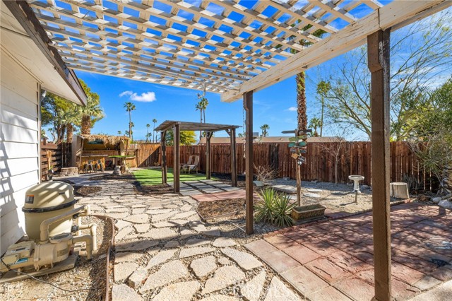 2200 N Carillo Road, Palm Springs CA: https://media.crmls.org/medias/2f4efc59-67d8-4778-be85-30146ebd7d93.jpg