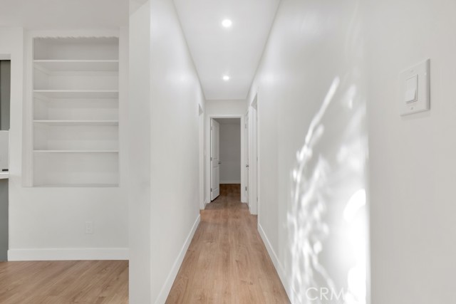 Detail Gallery Image 7 of 15 For 14937 Friar, Van Nuys,  CA 91411 - 5 Beds | 3 Baths