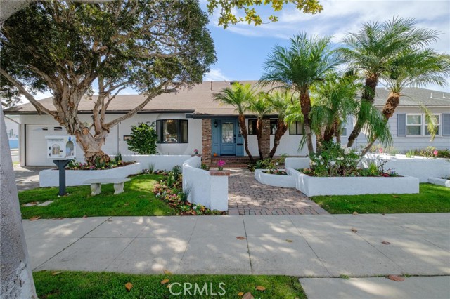 1231 Irena Avenue, Redondo Beach, California 90277, 4 Bedrooms Bedrooms, ,3 BathroomsBathrooms,Residential,For Sale,Irena Avenue,SB24215071