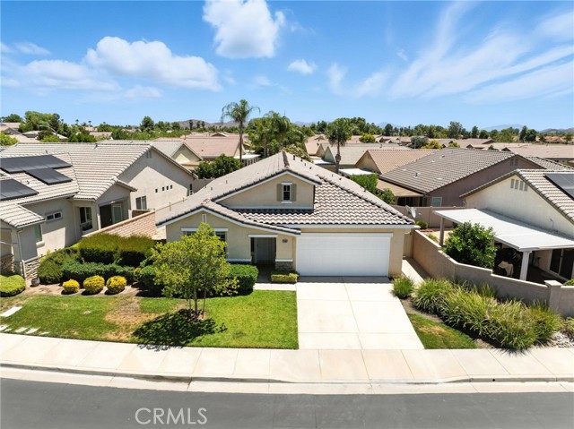 29492 Emberwood Way, Menifee CA: https://media.crmls.org/medias/2f515a71-6eae-43b7-b53f-a0c312944d78.jpg