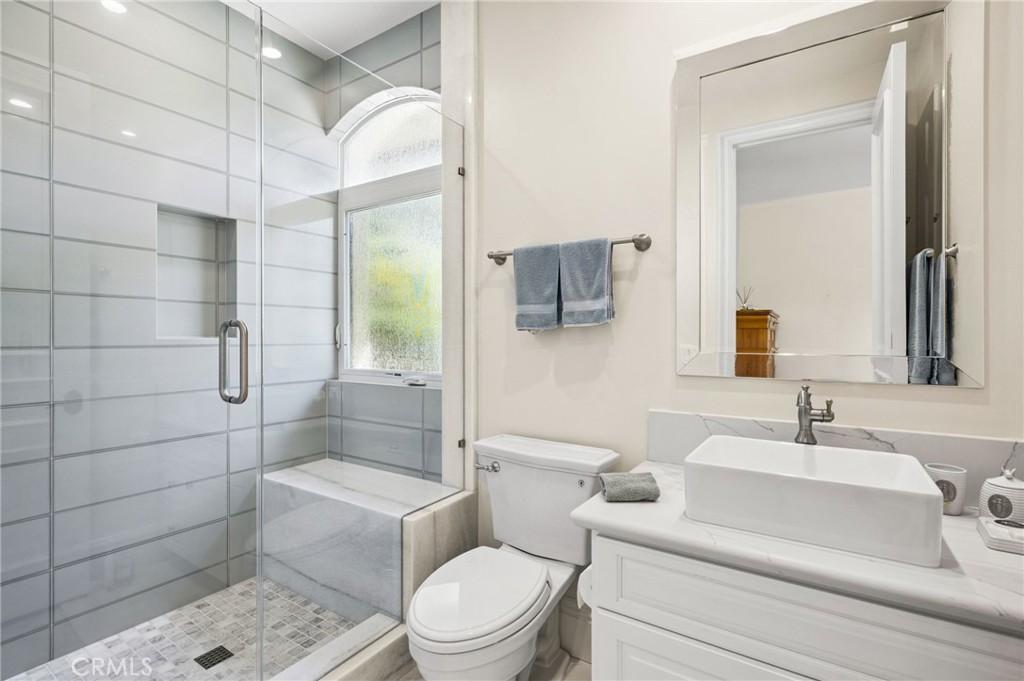 2f518728 36ab 4e85 A3ae D204457b7c3b