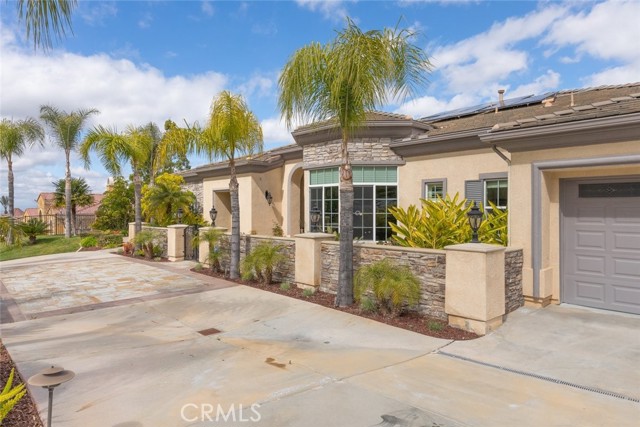 Detail Gallery Image 10 of 74 For 4063 Suzie Circle, Corona,  CA 92881 - 5 Beds | 4 Baths