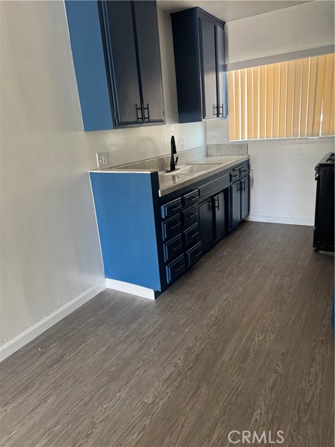 Detail Gallery Image 3 of 24 For 12221 Peacock Ct #3,  Garden Grove,  CA 92841 - 1 Beds | 1 Baths