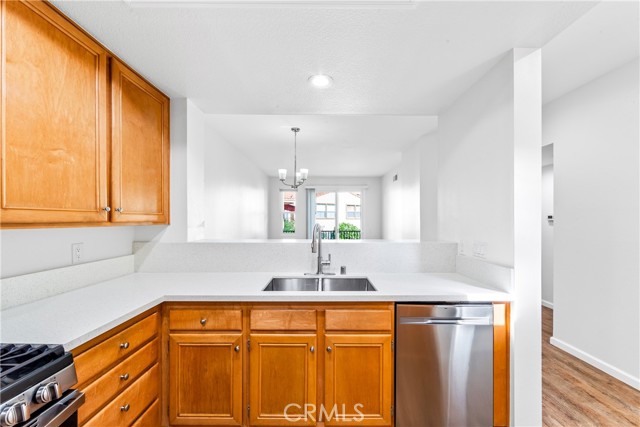 68 Verdin Lane, Aliso Viejo CA: https://media.crmls.org/medias/2f525e2e-5ecf-466a-b471-3849f4bca252.jpg