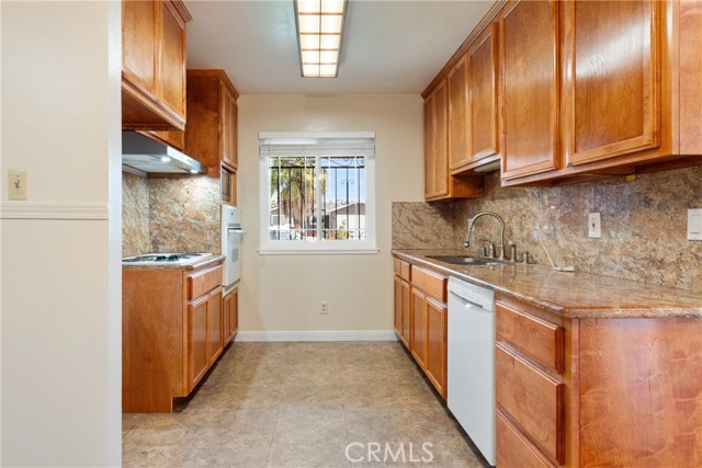Detail Gallery Image 9 of 22 For 4581 Bolero Dr, San Jose,  CA 95111 - 3 Beds | 2 Baths