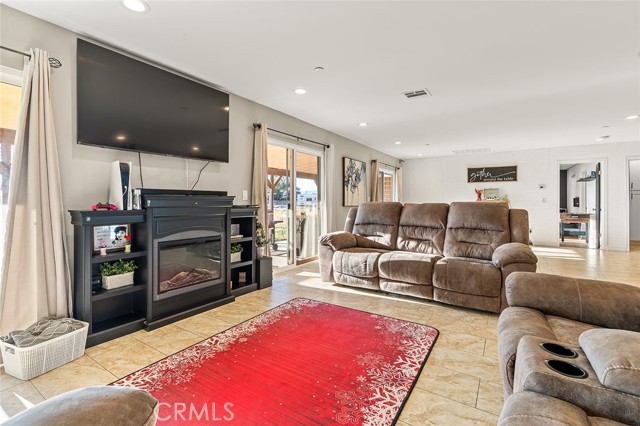 Detail Gallery Image 14 of 40 For 47867 80th, Lancaster,  CA 93536 - 4 Beds | 4 Baths