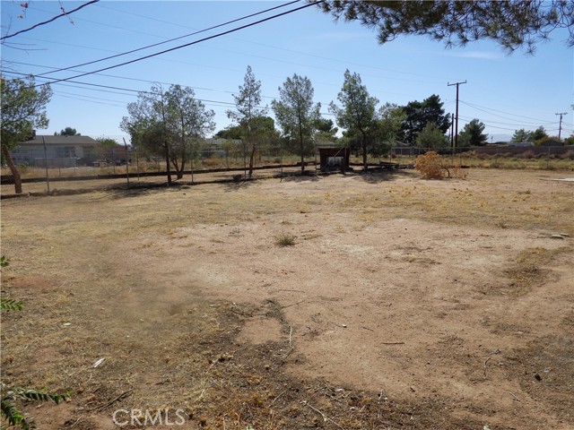 Detail Gallery Image 20 of 20 For 22693 Eyota Rd, Apple Valley,  CA 92308 - 4 Beds | 2 Baths