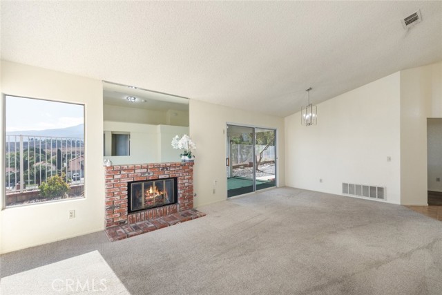 Detail Gallery Image 15 of 41 For 23044 Canyon Hill Dr., Corona,  CA 92883 - 3 Beds | 2 Baths