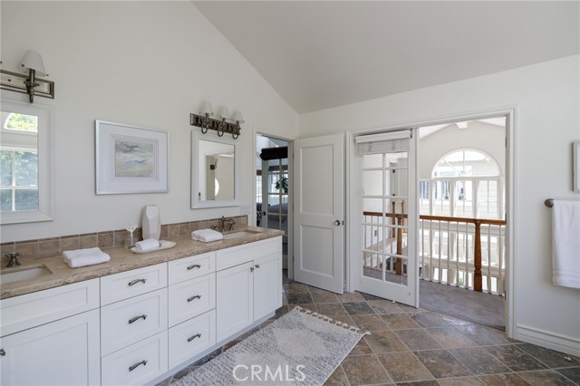 2913 Poinsettia Avenue, Manhattan Beach, California 90266, 5 Bedrooms Bedrooms, ,4 BathroomsBathrooms,Residential,Sold,Poinsettia,SB22091881