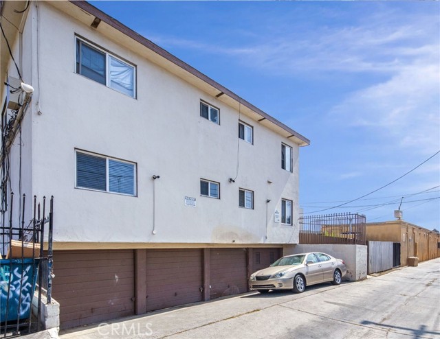 1825 Chestnut Avenue, Long Beach, California 90806, ,Multi-Family,For Sale,Chestnut,CV24203235