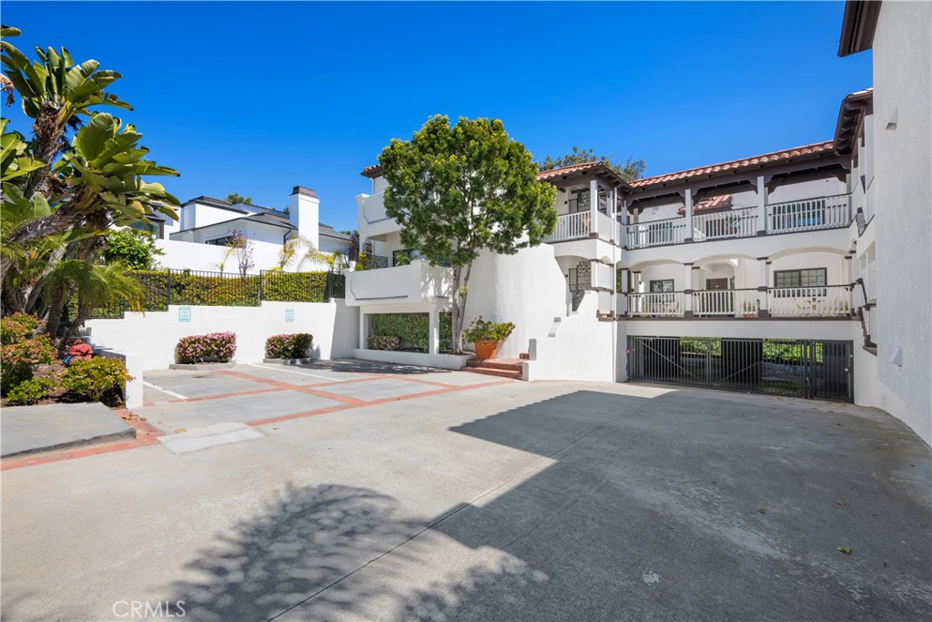 Top floor 3 bedroom 3 bath condo offering a spacious open floor plan and features a beautifully remodeled kitchen with quartz countertops, stainless steel appliances, and modern finishes. The unit boasts; dual master bedrooms, updated bathrooms with designer finishes, including new vanities, upgraded showers, and elegant marble tile flooring. Additional highlights include; Approx. 2 year old A/C unit, inside laundry, a gas fireplace, a skylight, and more. 

This sale includes; two deeded parking spots, a deeded storage unit, and access to the bike room. The building features; newer plumbing and water softeners to the main lines. HOA covers water, sewer, and garbage.

Just minutes from Crystal Cove, premier shopping centers, and top-rated restaurants. Nestled in a serene setting, the private back deck offers views of the canyon and the soothing sounds of a year-round creek.