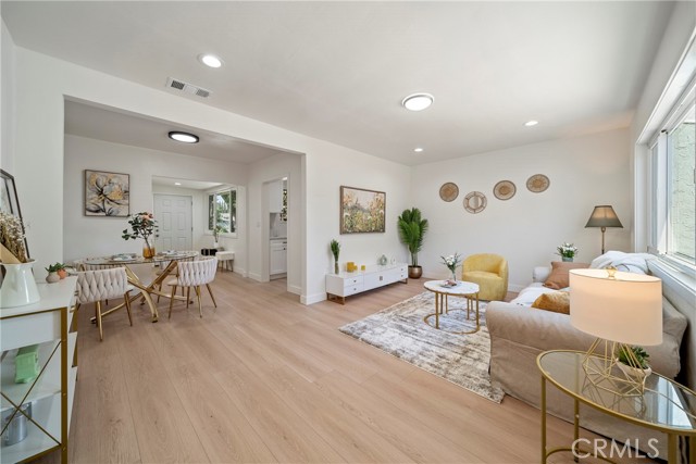 3211 W Jeffries Avenue, Burbank CA: https://media.crmls.org/medias/2f5507e1-617d-40ef-860a-26f5e7be451e.jpg