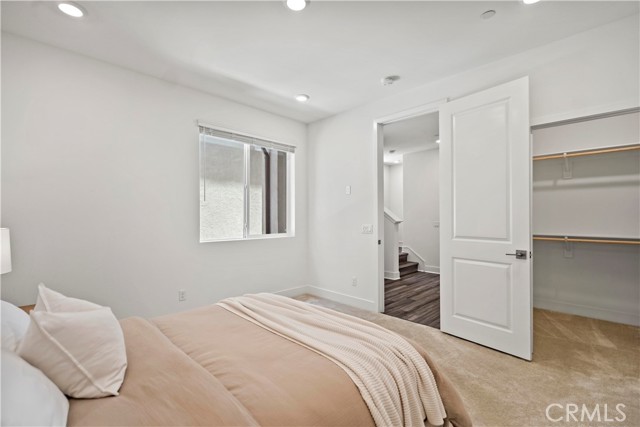 297 Lynx, Irvine CA: https://media.crmls.org/medias/2f559dd4-32ac-41b3-b161-2dcf4a1bdc7e.jpg