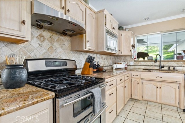 Detail Gallery Image 11 of 75 For 76945 Indian Valley, San Miguel,  CA 93451 - 7 Beds | 5/1 Baths